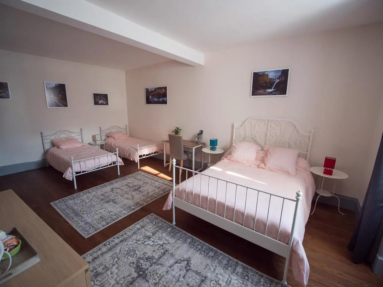 Saillans Chez Nathalie Et Etienne Bed & Breakfast